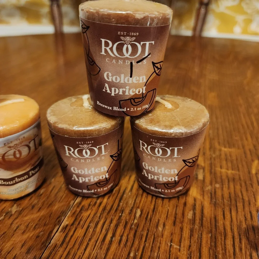 Root 20-Hour Votive‎ Candles Set of 8
